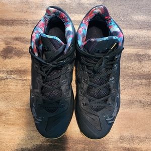 Nike Max Lebron XI Low Size 12